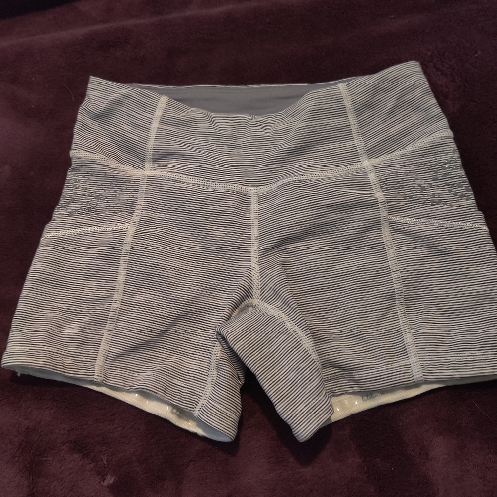 NWOT Lululemon shorts